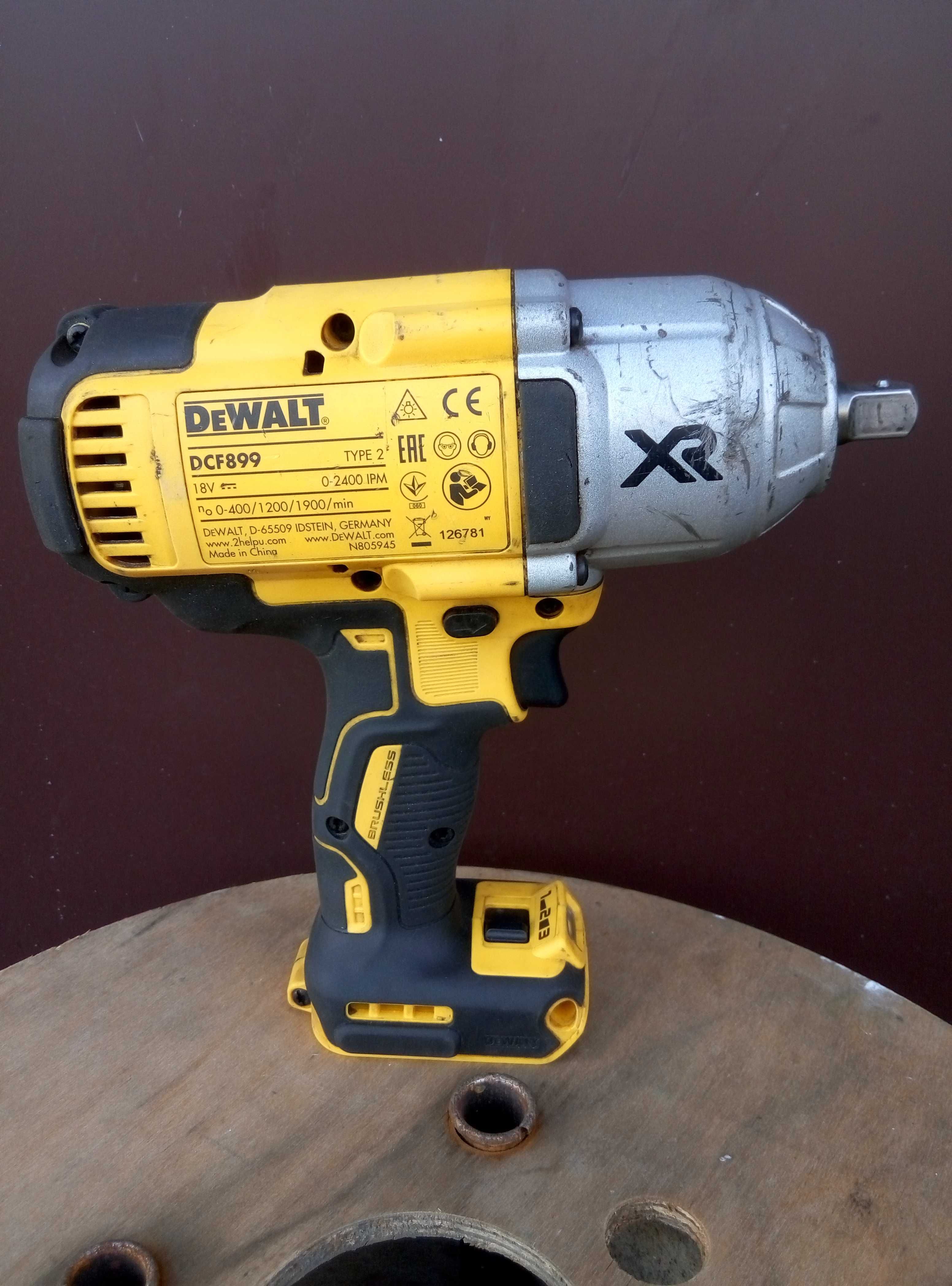 Klucz udarowy akumulatorowy DeWalt DCF899 oryginał z walizką