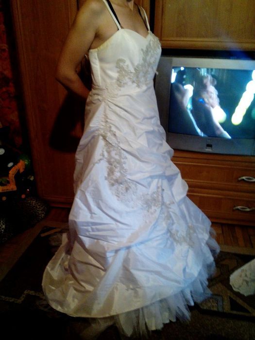 Sukienka ślubna szyta na miarę