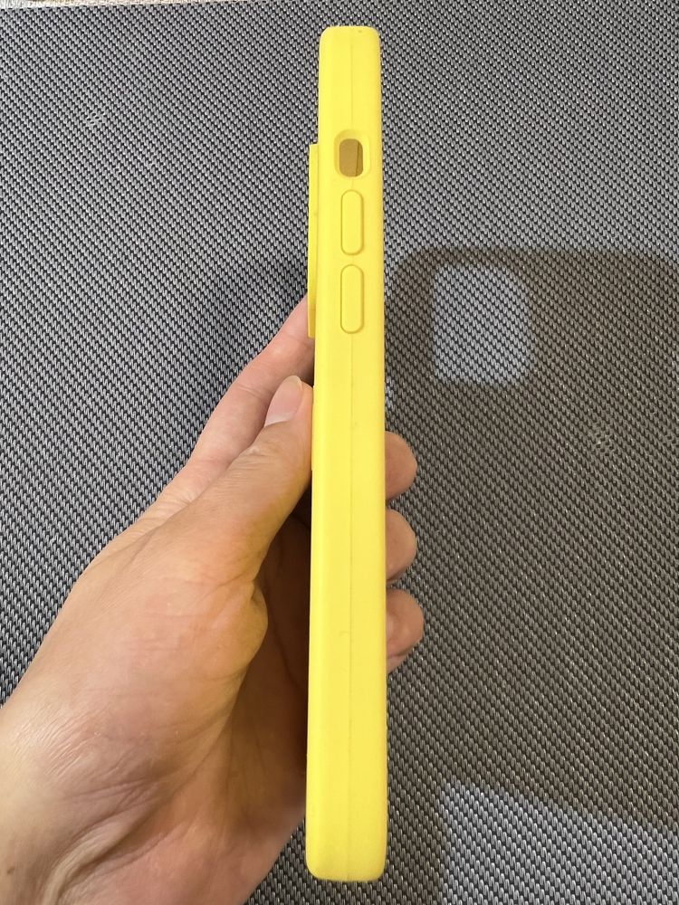 Чехол Apple Silicone case for iPhone 13Pro Lemonade желтый