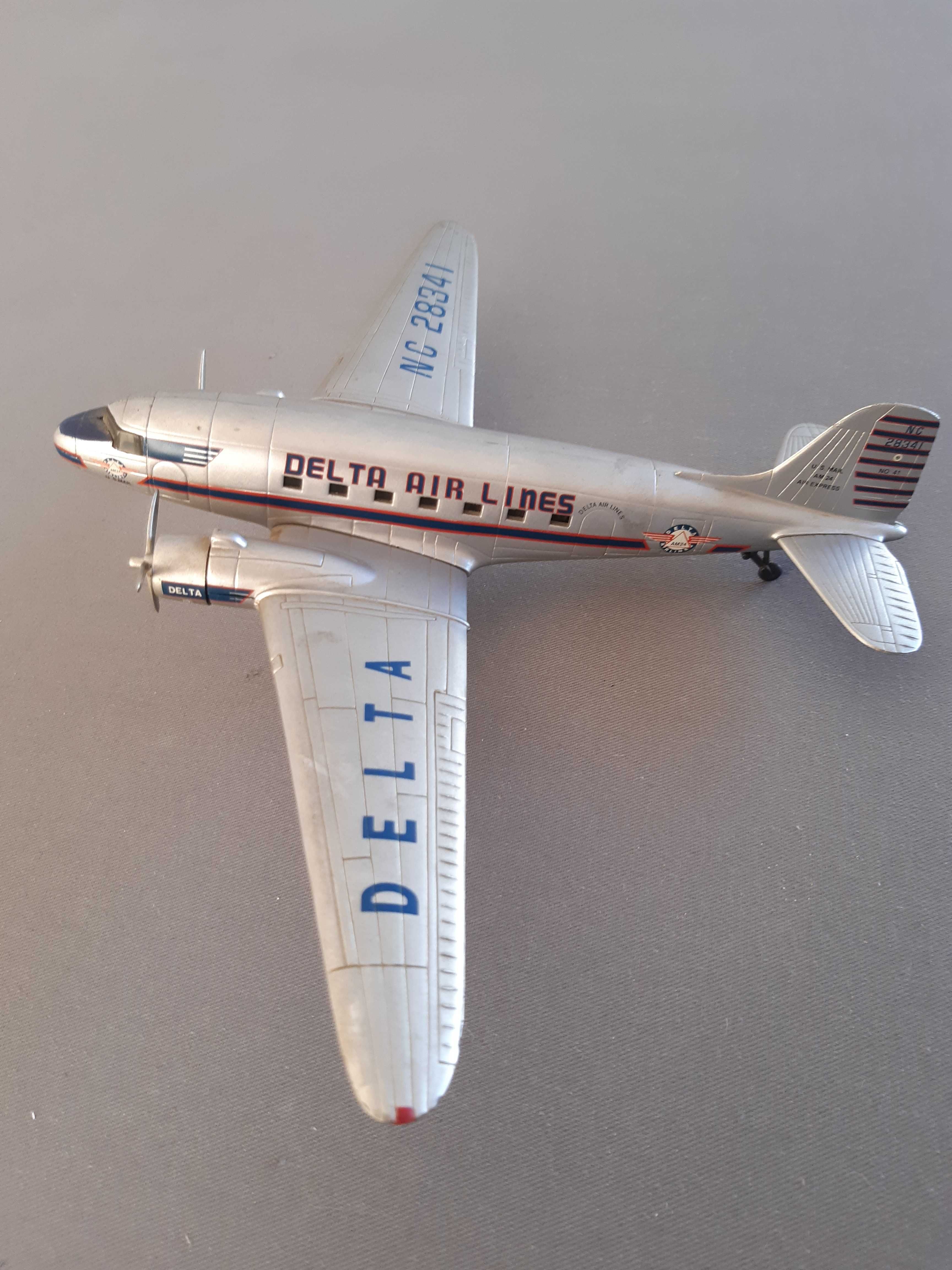 Antigo Avião Douglas DC-3 Delta Air Lines