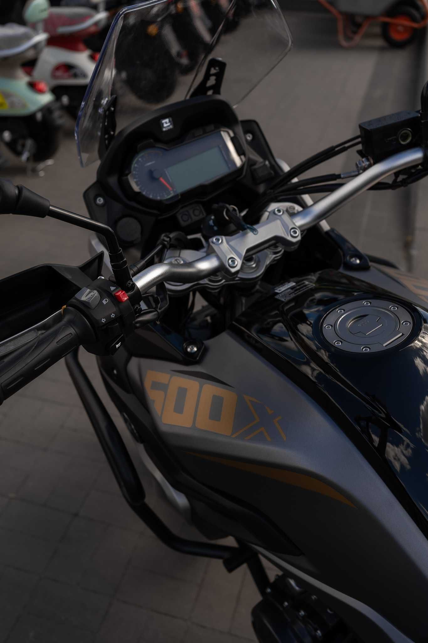 Мотоцикл Kove ADV500X