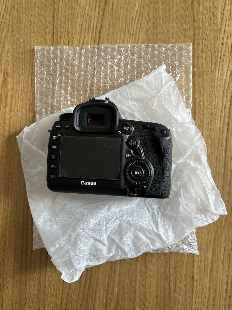 Aparat Canon EOS 5D MARK IV