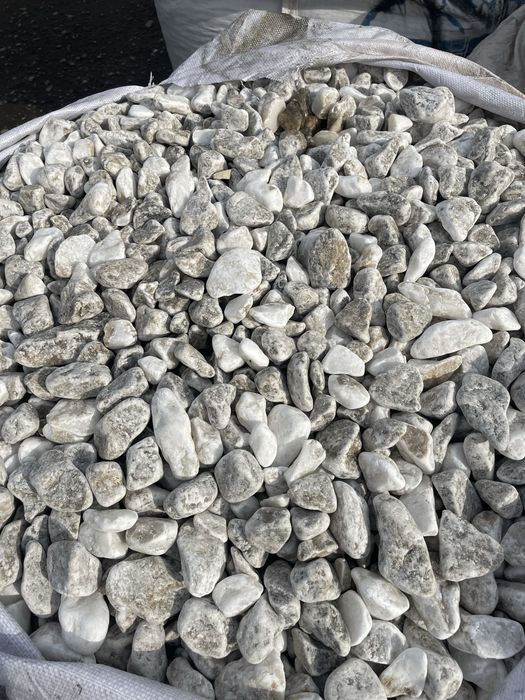 Камінь декоративний для ландшафту (галька, крихта)