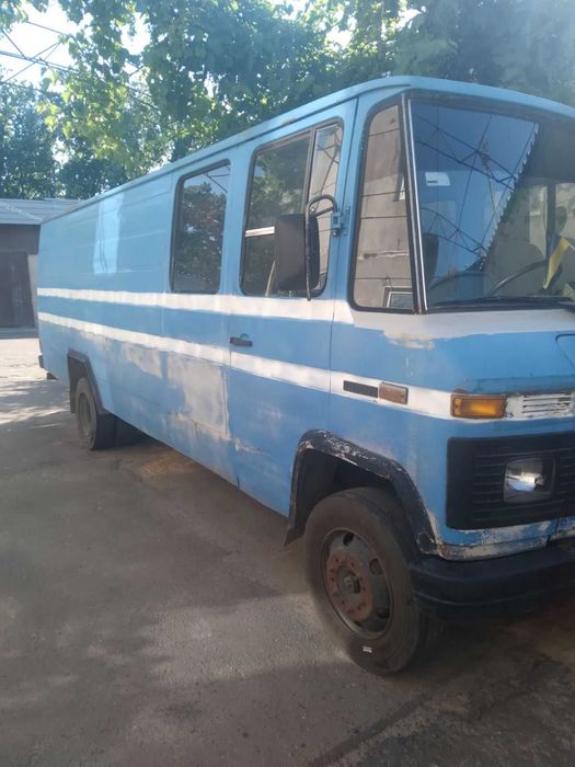 Вантажний автомобіль