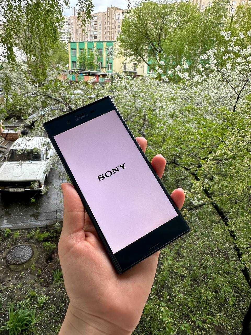 Sony Xperia XZ 32 Гб темносиній nfc ip68 5.2 екран