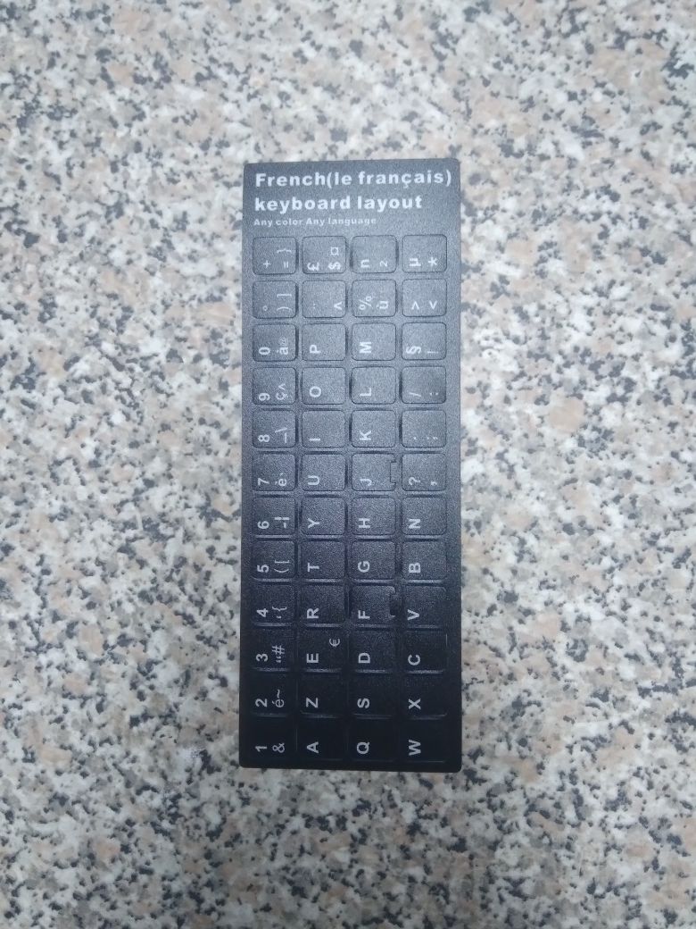 Keyboard layout - (Espanhol já fui vendido)Francês, Alemão e Italiano.