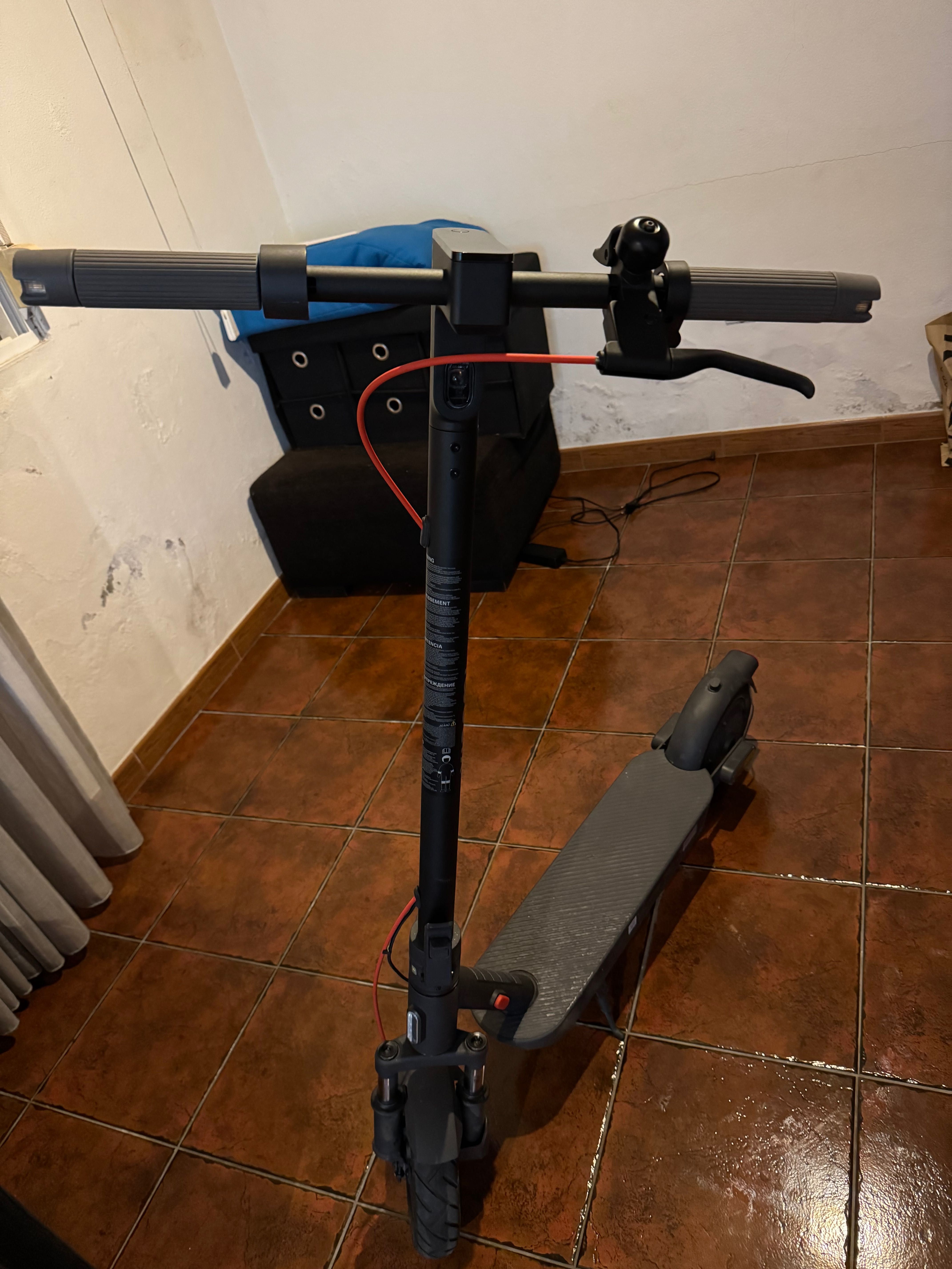 TROTINETE XIAOMI semi nova (60 km de autonomia)