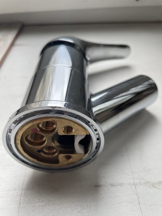 Змішувач кухонний! Є тільки деталі