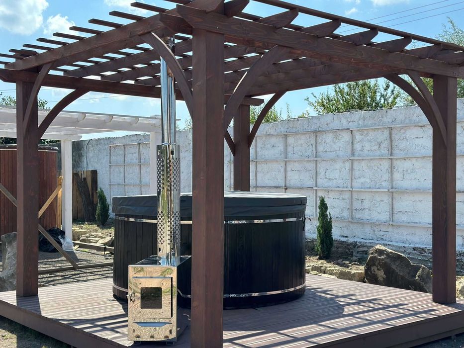 Чан для великої компанії на 8-10 осіб. Спа -купіль на дровах