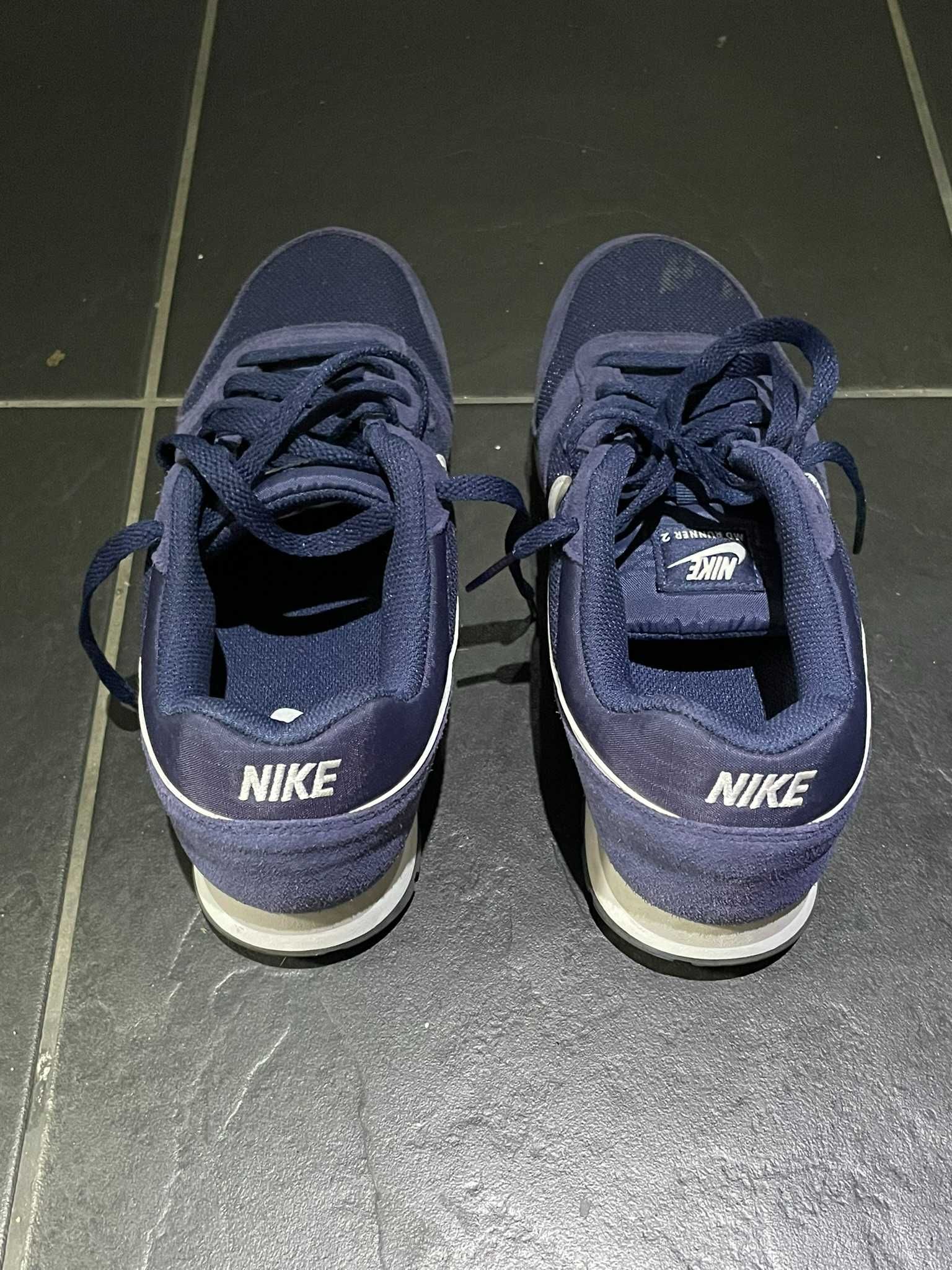 Sapatilhas NIKE novas