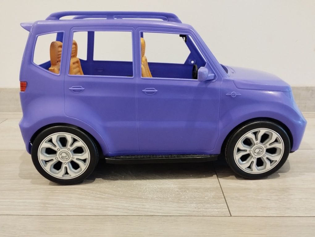 Samochód dla lalek Barbie SUV