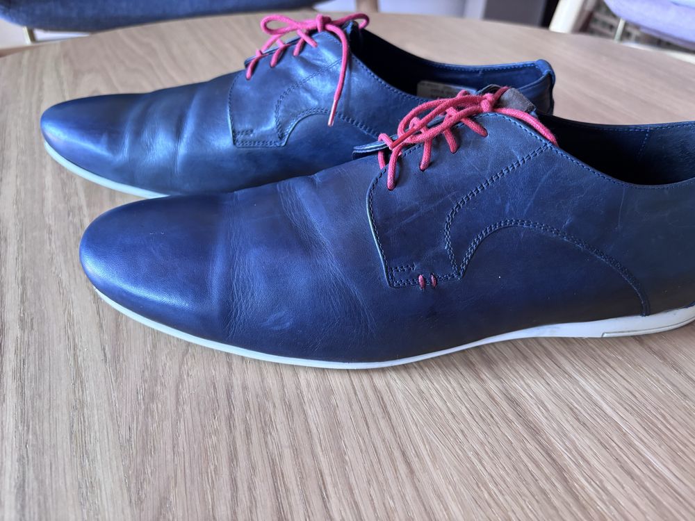 Granatowe buty od Ryłko