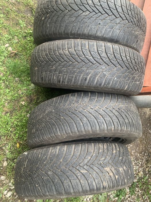 Felgi z oponami zimowymi Mercedes w 205