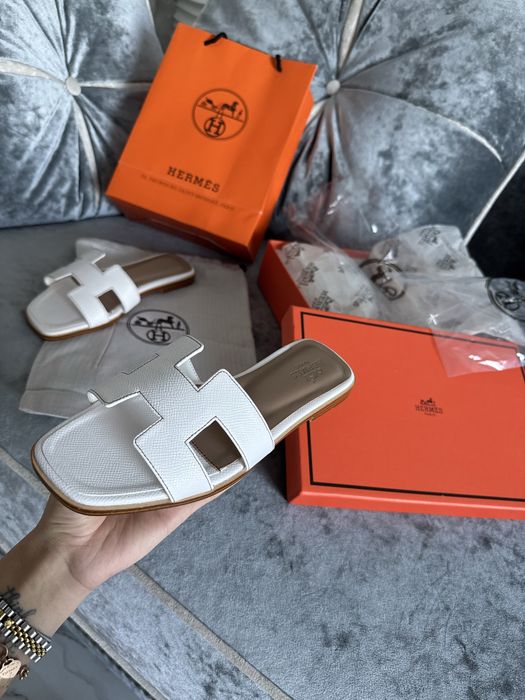 Белые шлепки люкс бренд