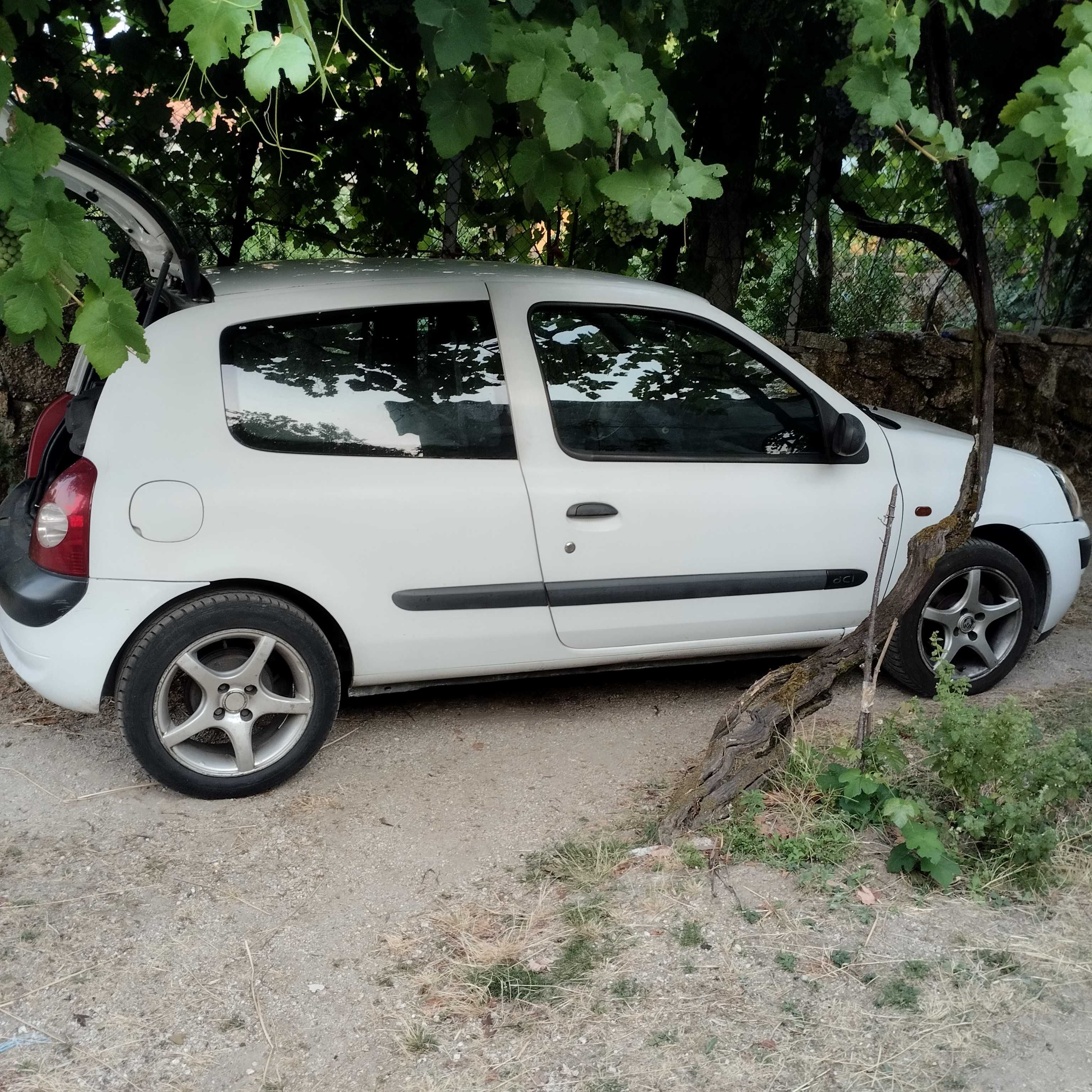 Renault Clio 1.5 DCi