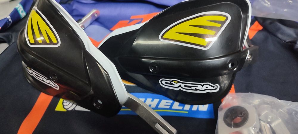 Proteção mãos enduro