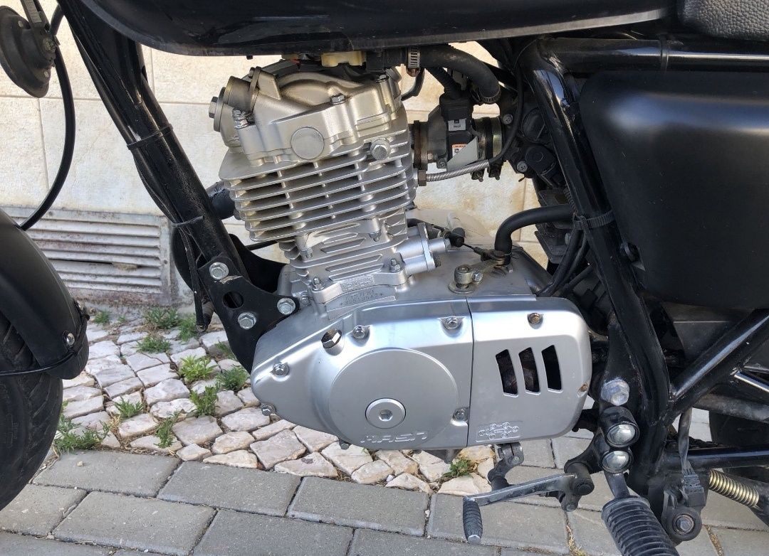 Moto Mash Café Racer black edition 125