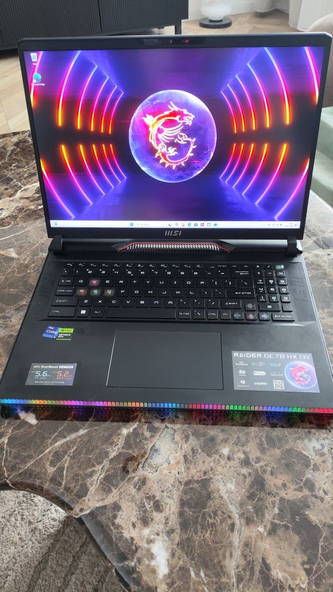 Laptop MSI Raider GE78 HX 13V