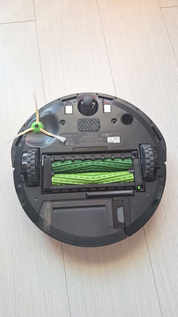 Odkurzacz iRobot Roomba i7