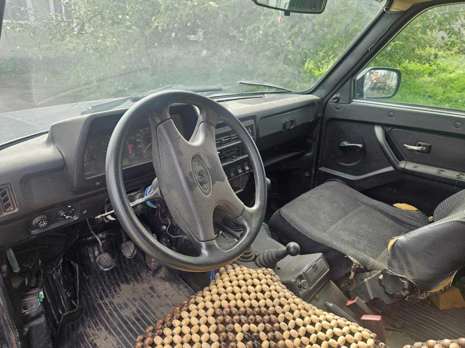 Автомобіль ВАЗ-212140