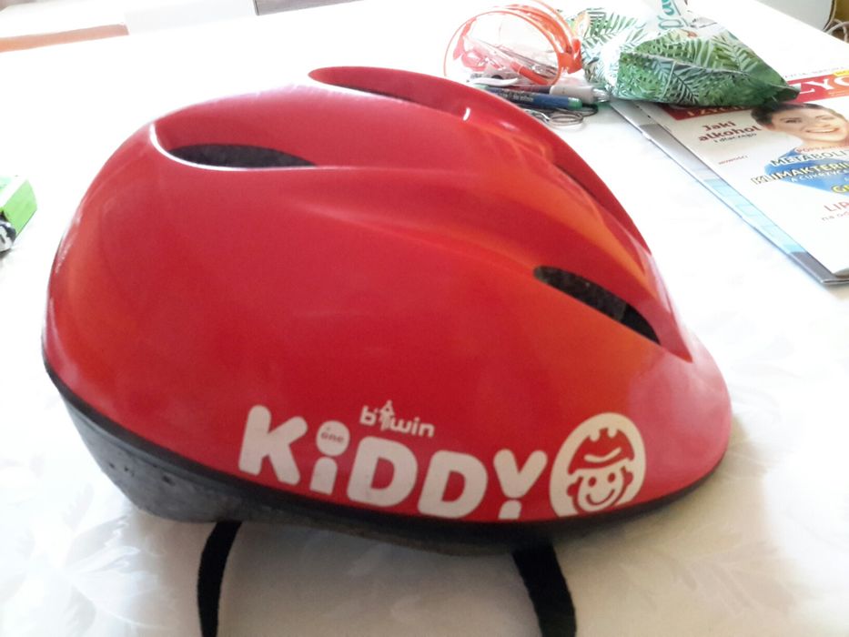 Kask rowerowy firmowy z decathlon between for kids czerwony okazja