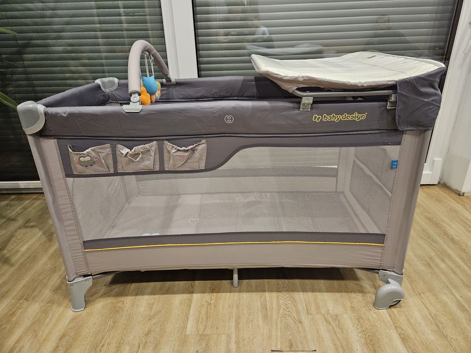 Sprzedam łóżeczko turystyczne Baby Design Dream z materacem Havea