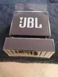 Coluna jbl preta