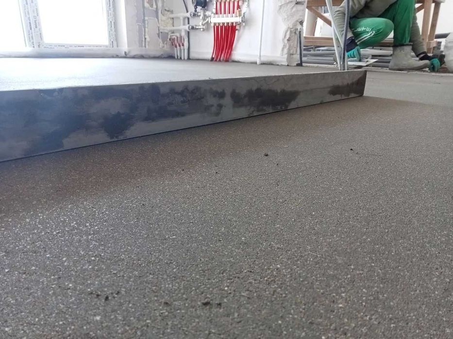 Posadzki maszynowe, płynne wylewki cementowe, anhydrytowe Knauf