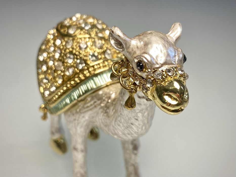 Wielbłąd Szkatułka Vintage Złoto Srebro Kryształy Swarovski Unikat