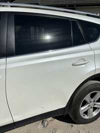 Drzwi lewe tylne Toyota RAV-4 2014 rok
