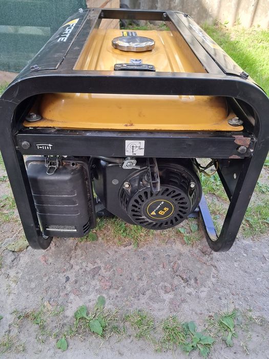 Генератор бензиновий