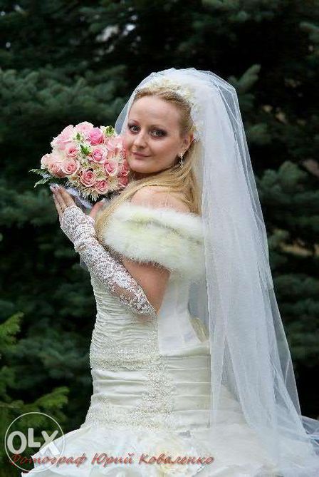 Элегантное свадебное платье цвет "Айвори"