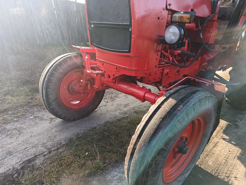 Продам трактор юмз