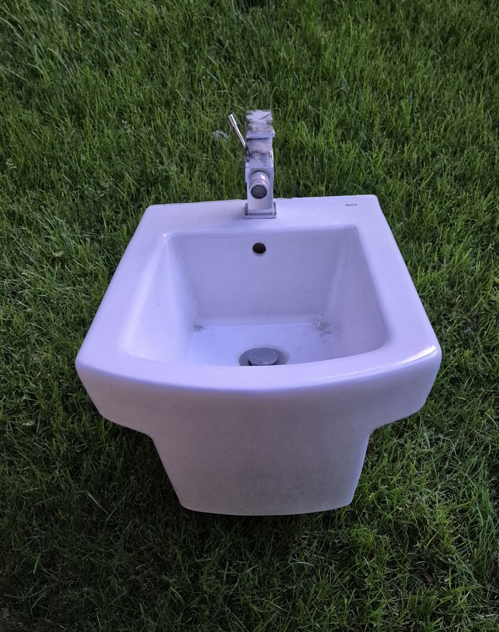 Bidet Roca Hall z baterią Paffoni I deską - stan bardzo dobry