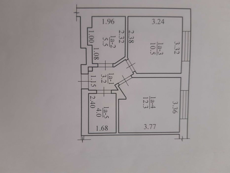 Сдам помещения  свободного назначения на 1 этаже жилого дома