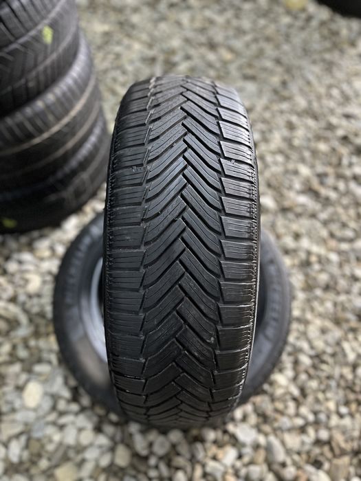 225/55 R17 2 шт. Michelin Alpin 6