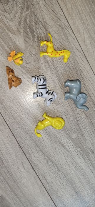 Plastikowe figurki zwierzęta do zabawy