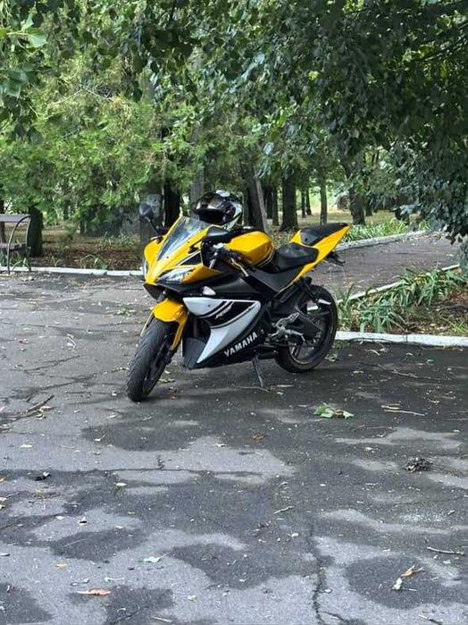 Мотоцикил Yamaha YZF  R 125