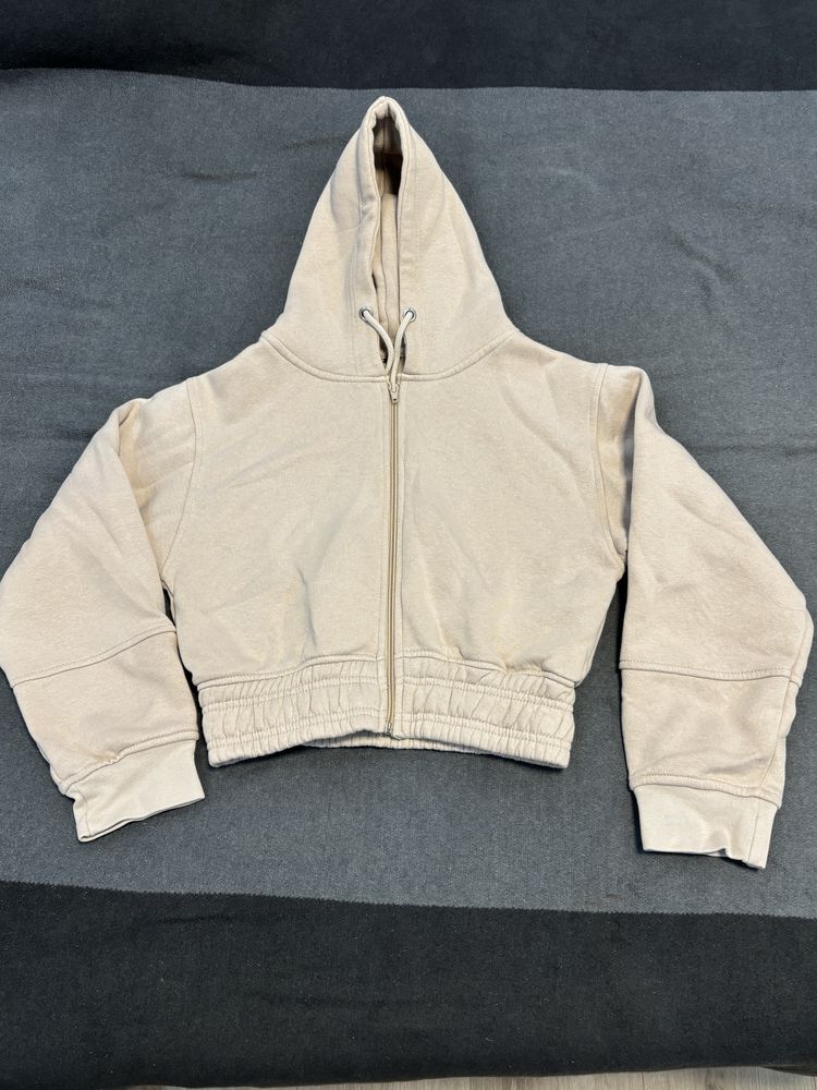 Markowe ubrania dla nastolatki - Berschka, H&M. Denim , Champion
