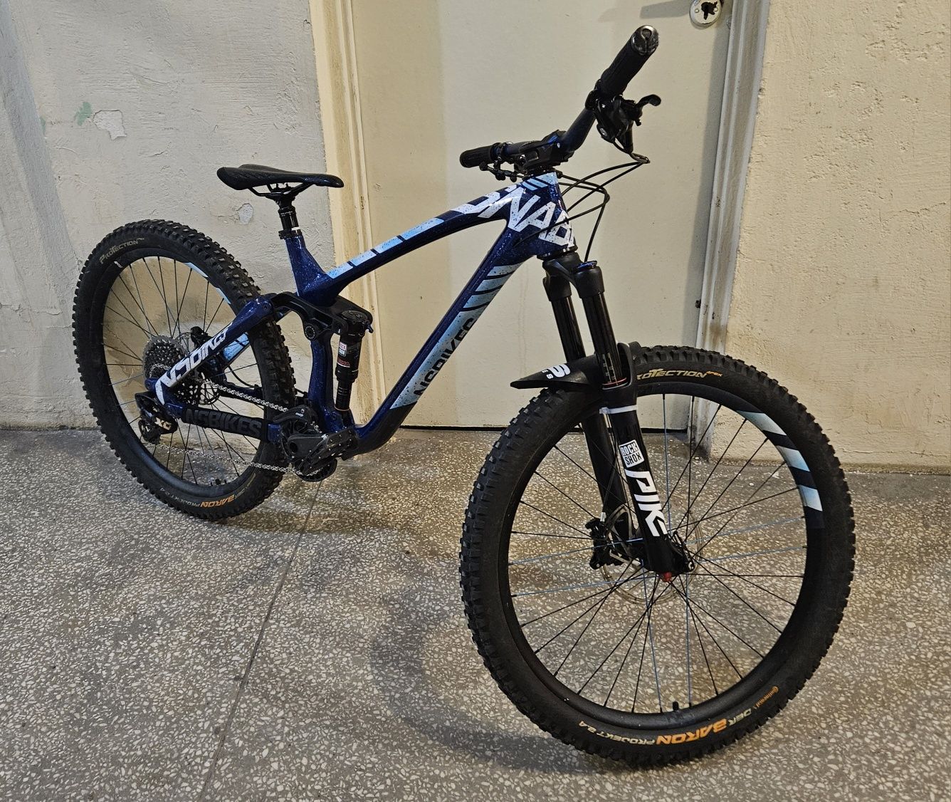 Enduro MTB NSBIKES  Snabb karbon rama M