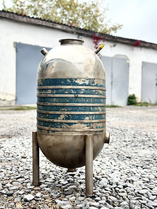 Куб 30 дистилятор аламбик на ножках колесах на 4 і 2 дюйми