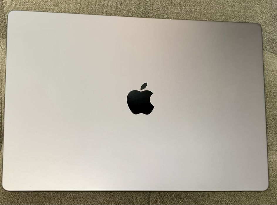 Apple Macbook pro M1 16 дюймів