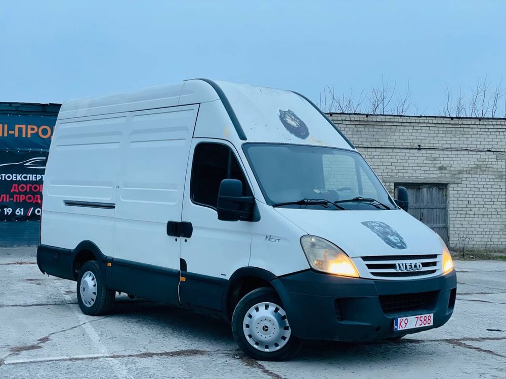 Продам IVEKO Daily 2.3 TDI в хорошем состоянии Срочно торг