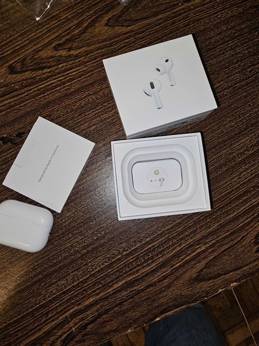 Apple Airpods Pro 3 c/ caixa