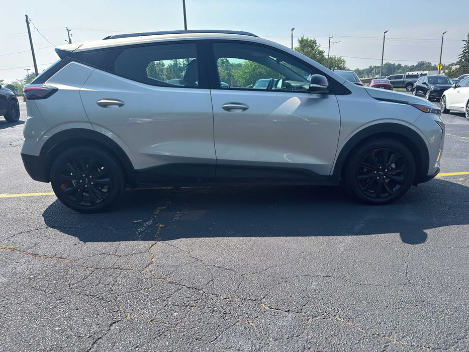 Chevrolet Bolt EUV LT FWD      2023