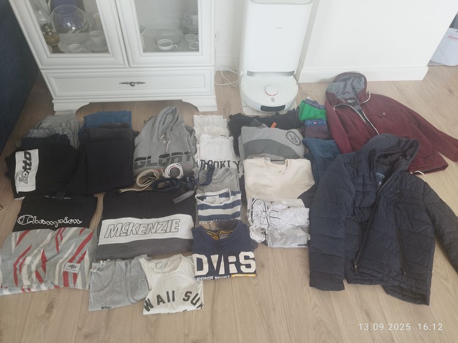 Paka ubrań męskich.S .   M