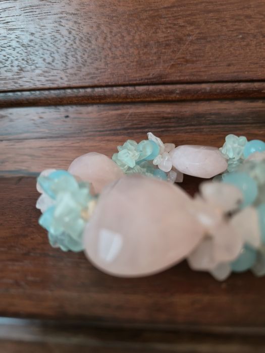 Pulseira nova com pedras naturais