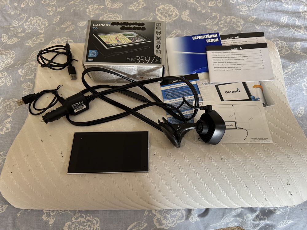 Навігатор Garmin nüvi3597LMT