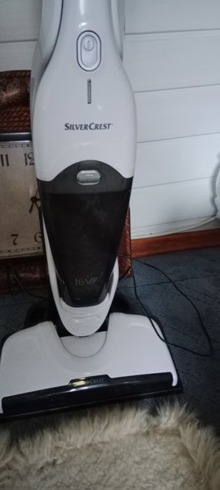 Продаю бездротовий пилосос