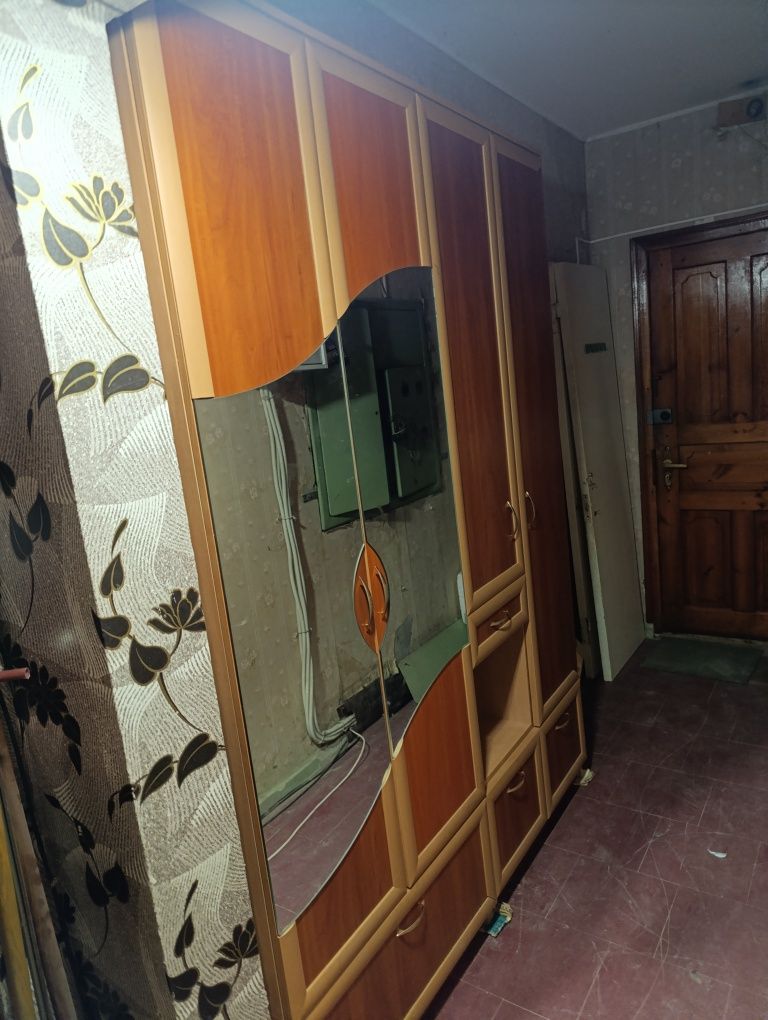 Продам прихожку  б.у